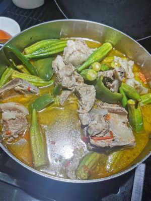  Sinigang na Baboy: Savusi ja Sitruunan Maistaava Keitos Awaits You in Tagaytay!